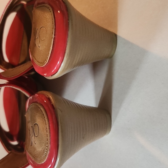 Solos by Softspots Red Heels - Picture 8 of 12